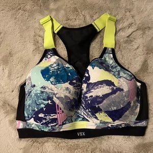 VSX Sport Bra, high impact 36DD great condition